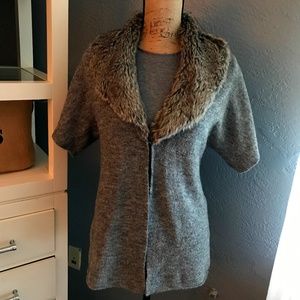 Chico's Gray Sweater faux fur collar short sleeve